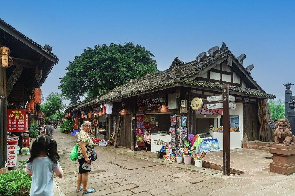 独居母亲没接电话失联1周，国外儿子急报警，民警上门查看发现是手机坏了
